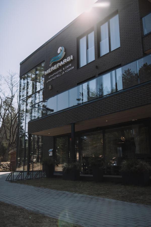 Merepargi Aparthotel & Cafe Narva-Jõesuu Extérieur photo
