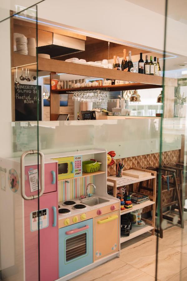 Merepargi Aparthotel & Cafe Narva-Jõesuu Extérieur photo