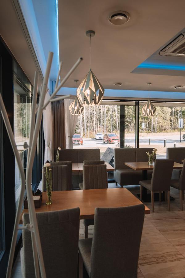 Merepargi Aparthotel & Cafe Narva-Jõesuu Extérieur photo