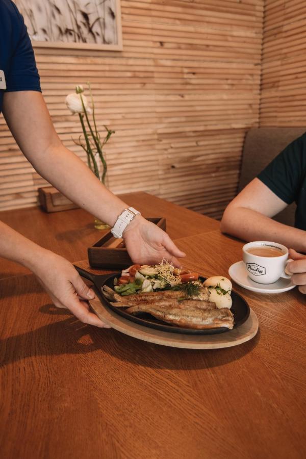 Merepargi Aparthotel & Cafe Narva-Jõesuu Extérieur photo